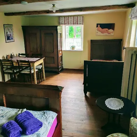 Konukevi Nostalgie 1876 Chřibská